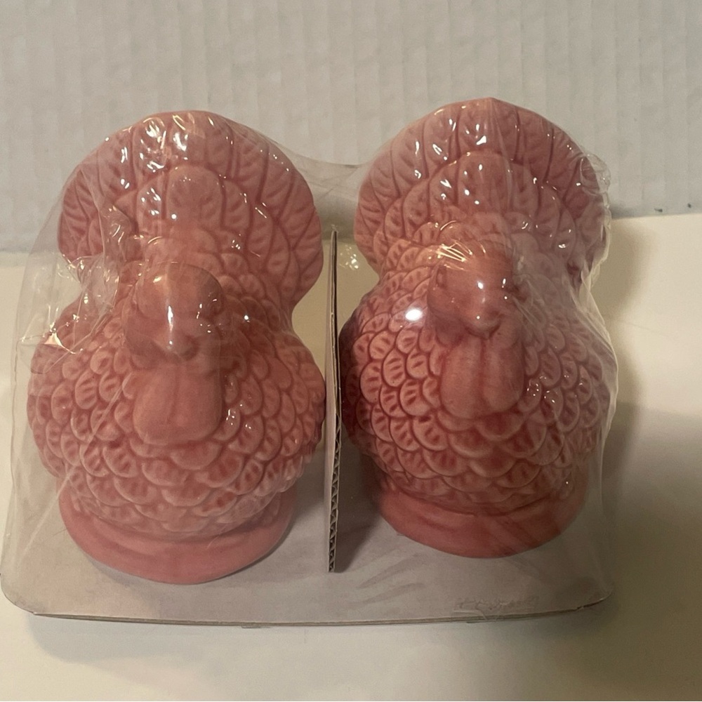 Target Bullseye Turkey Salt and Pepper Shakers PINK Thanksgiving NEW
